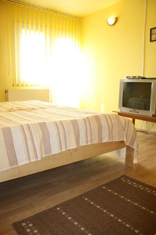 Casa Fortyogo Tîrgu Secuiesc Værelse billede